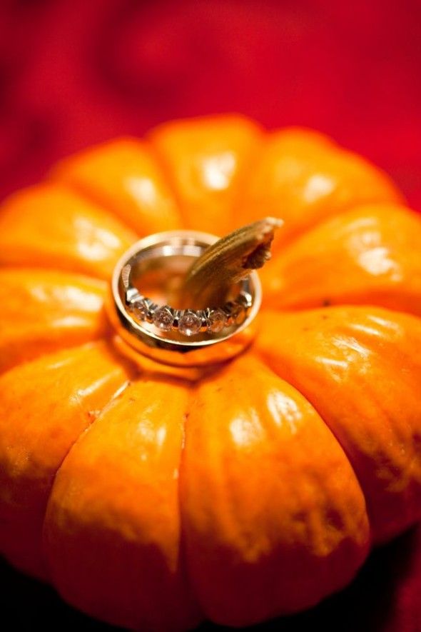 20 Ways To Decorate With Pumkins