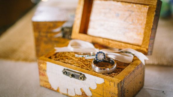 Rustic Wedding Ring Box