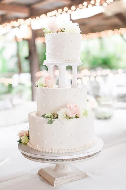 Dreamy Rustic Wedding Cake