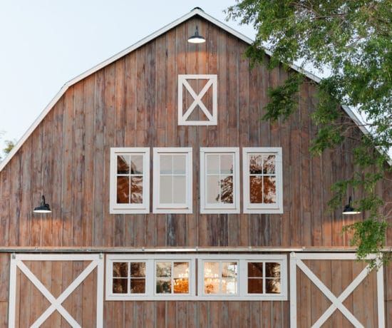 Amazing rustic barn wedding filled with charm