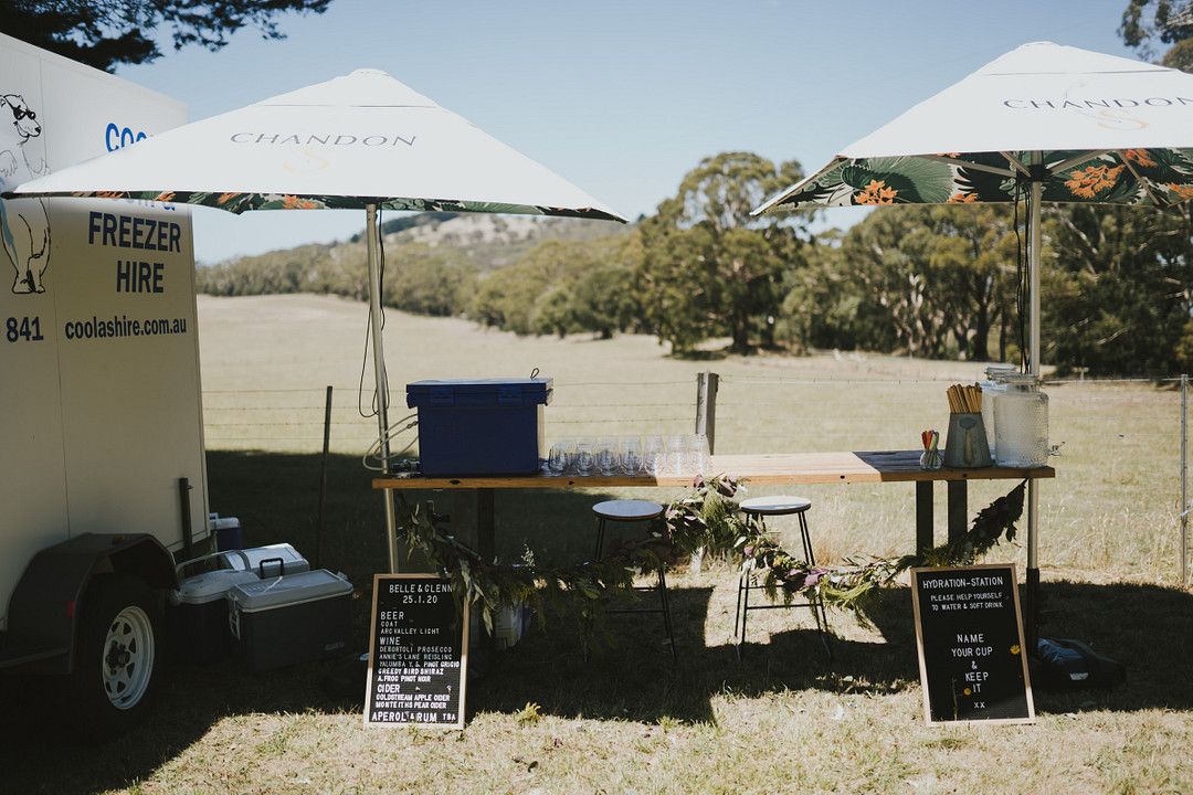 outdoor wedding drink table