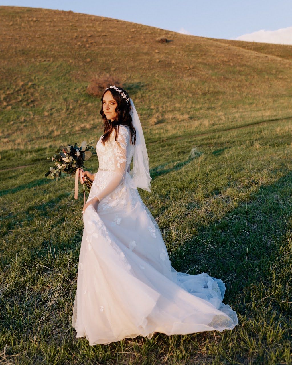 bride in lace wedding dress