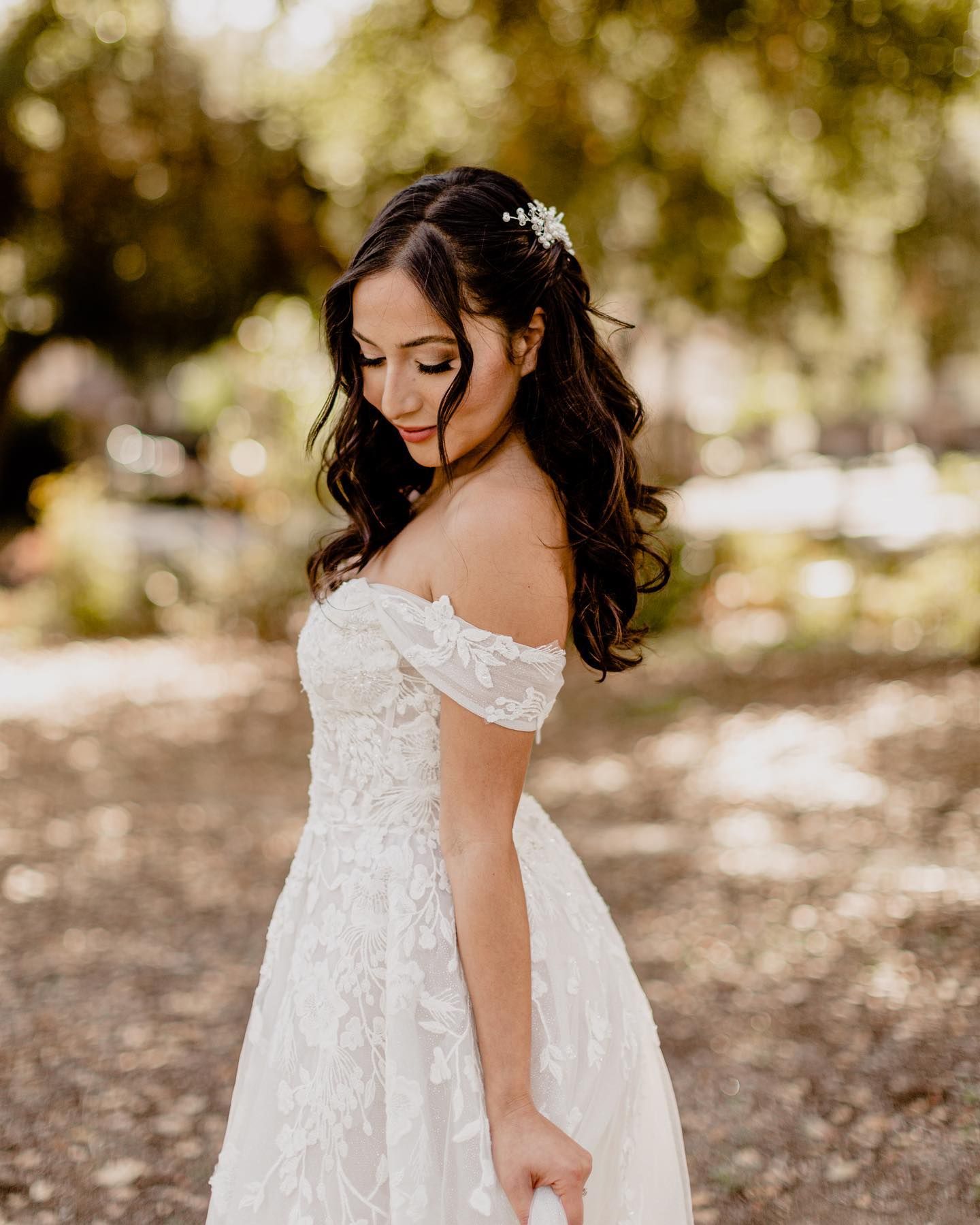 Friday Favs: How to Customize Your Wedding Dress - Rustic Wedding Chic