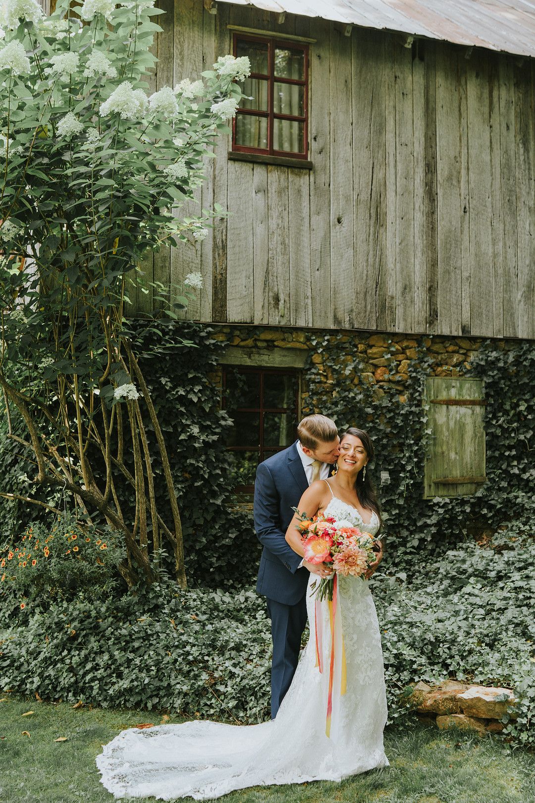 Colorful and Romantic Southern Summer Wedding in North Carolina 