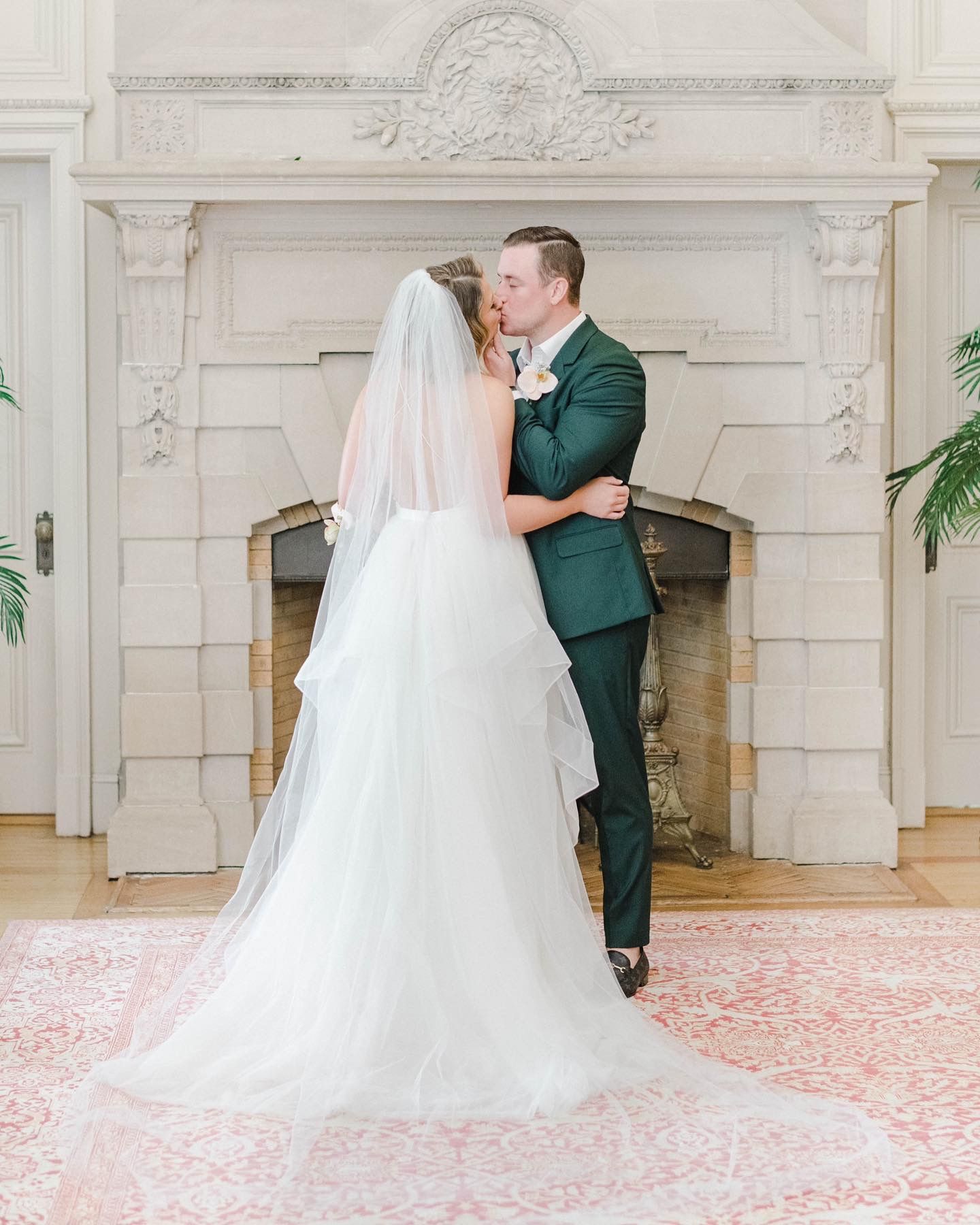 How to Easily Create a Custom Wedding Veil