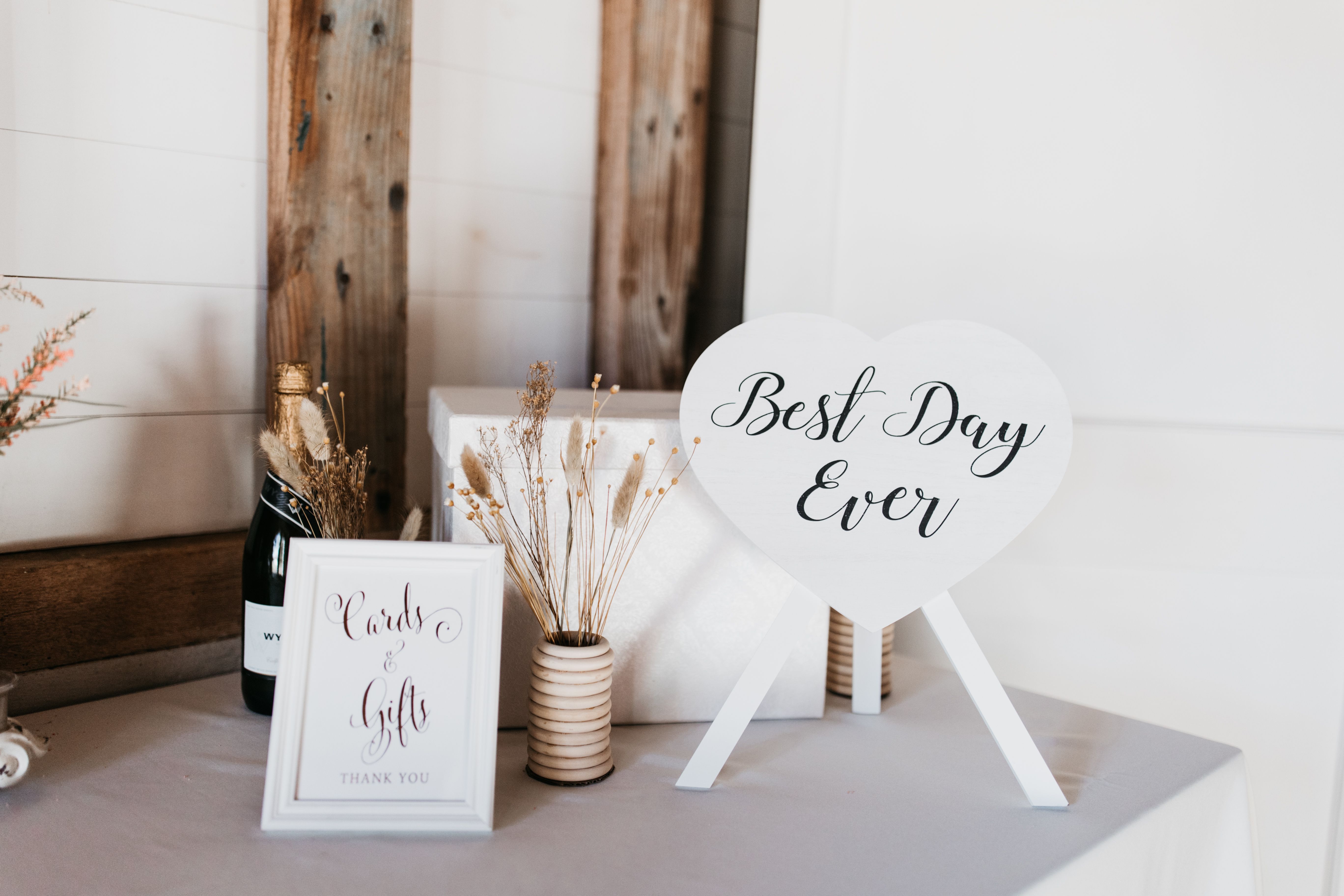 wedding signage for gifts and cards