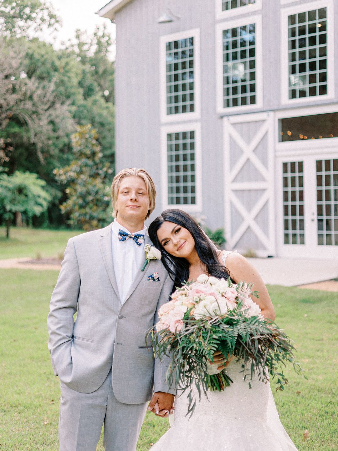 Ridiculously stunning summer Rustic Elegance wedding filled with ideas!
